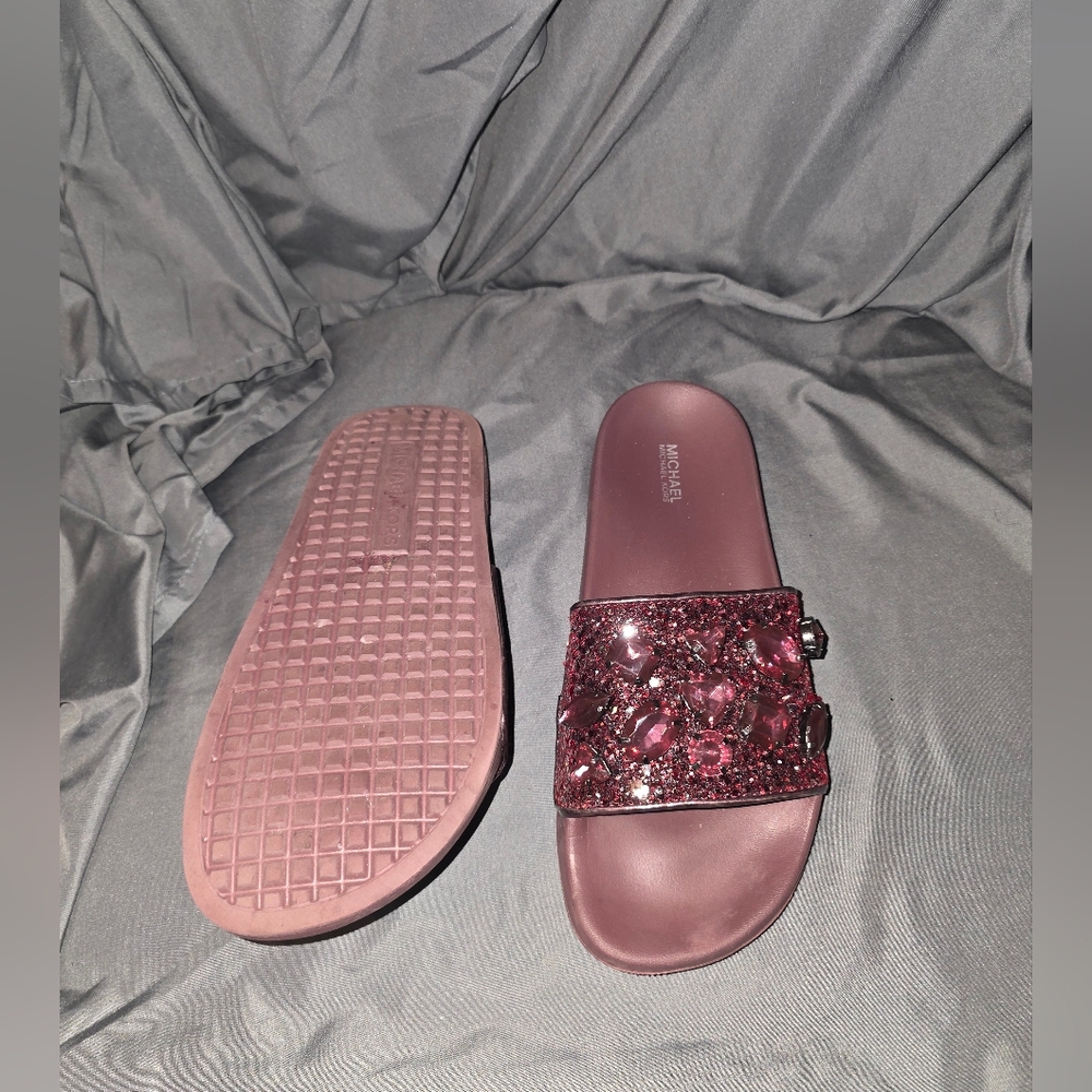 Stylish Women's Slide Sandals - Burgandy